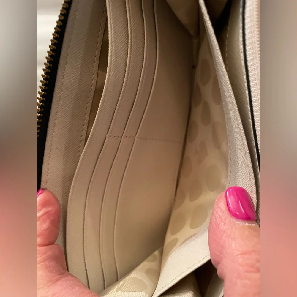 Kate Spade Wallet - Picture 3 of 6